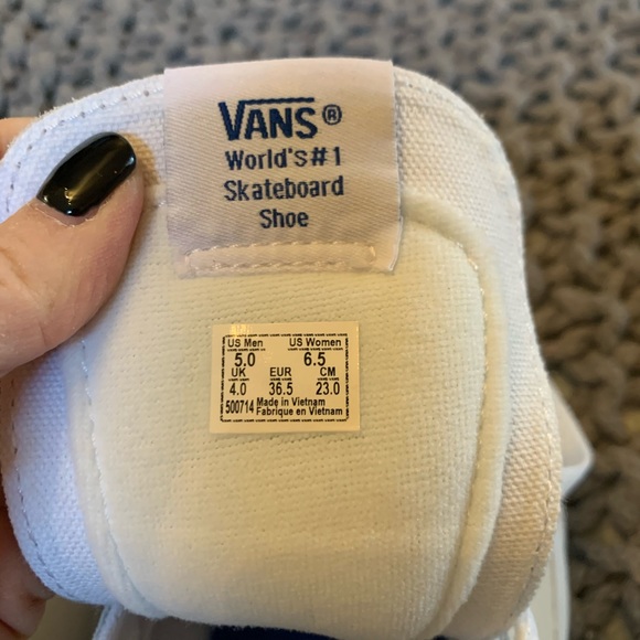 New Without Box Vans Sk8 Hi Deck Club gs - Picture 4 of 6